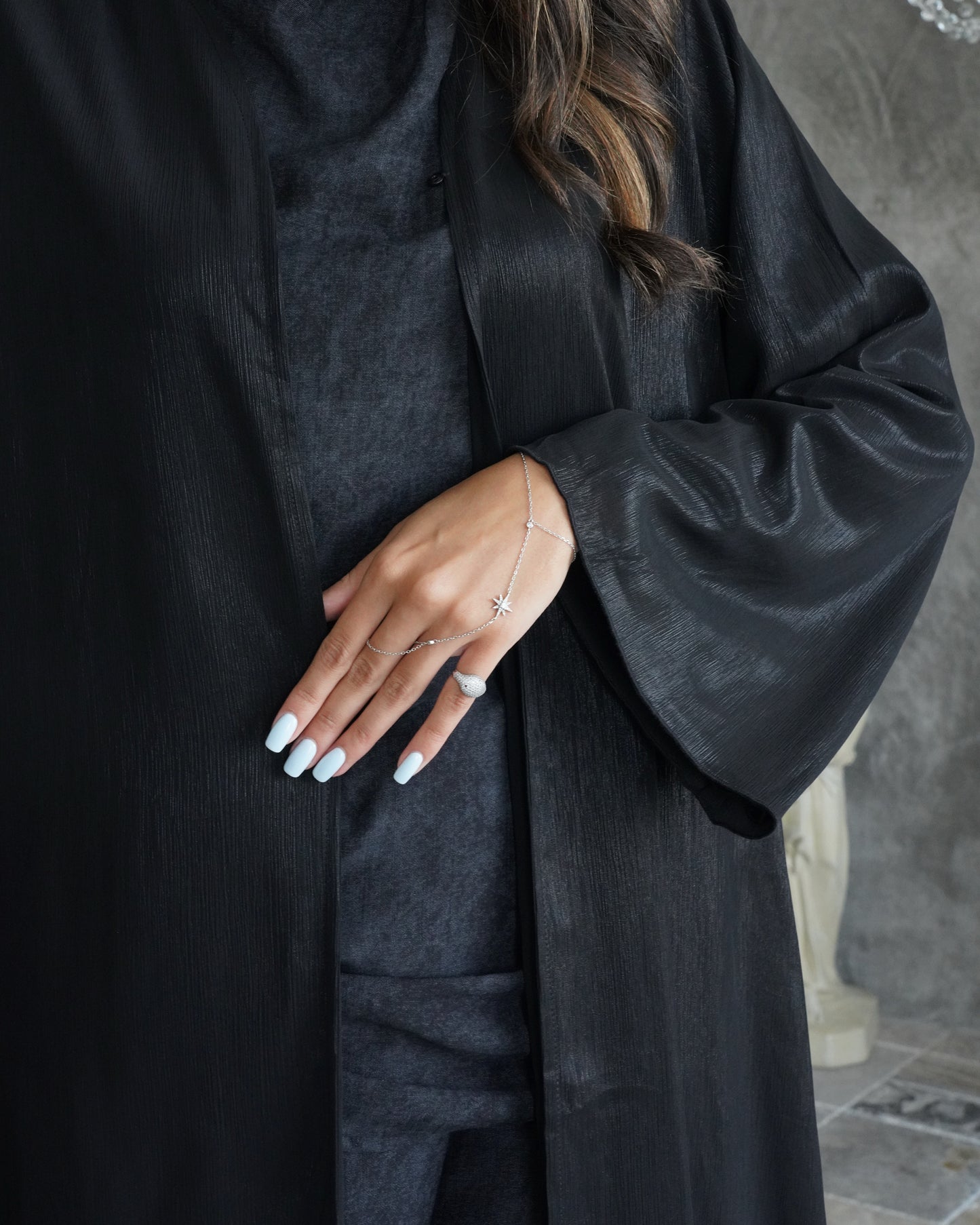 Shiny chiffon abaya